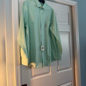 Van Heusen Light Green Dress Shirt Size L 16-16 1/2